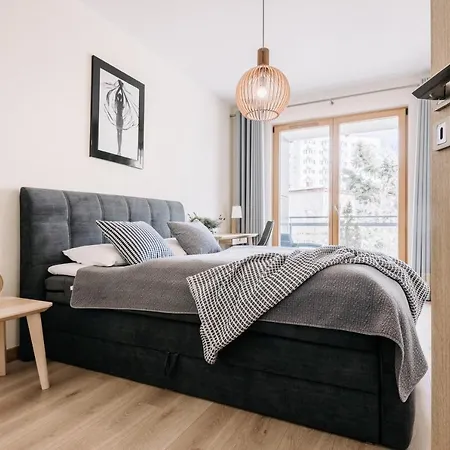 Maestro غدينيا